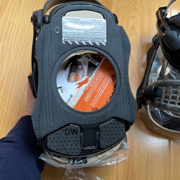 NWT Ride Snowboard baseplate size M - Picture 3 of 6